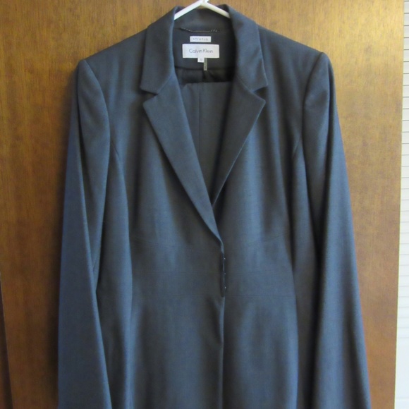 Pant Suit Calvin Klein Size 12 Business or Casual - Picture 1 of 7